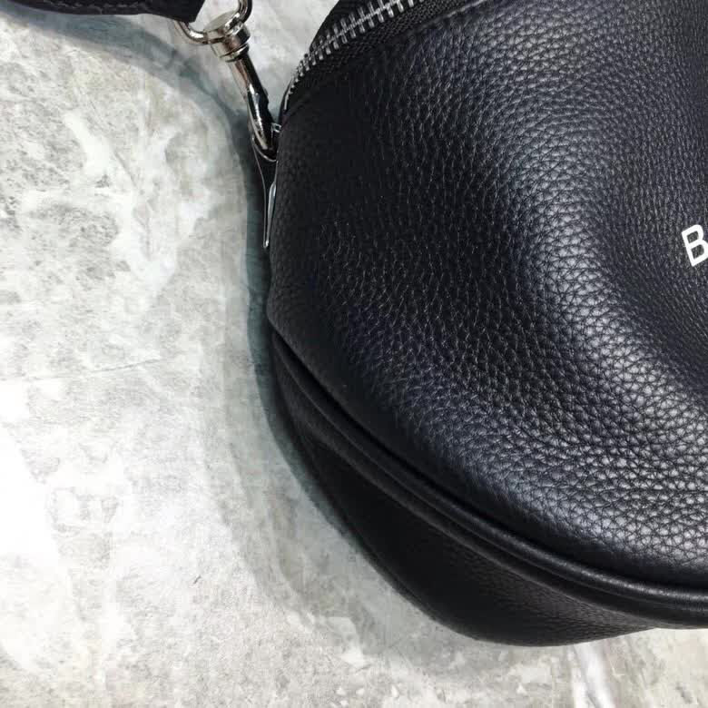 BALENCIAG巴黎世家 2018新品 斜挎包  BL1844